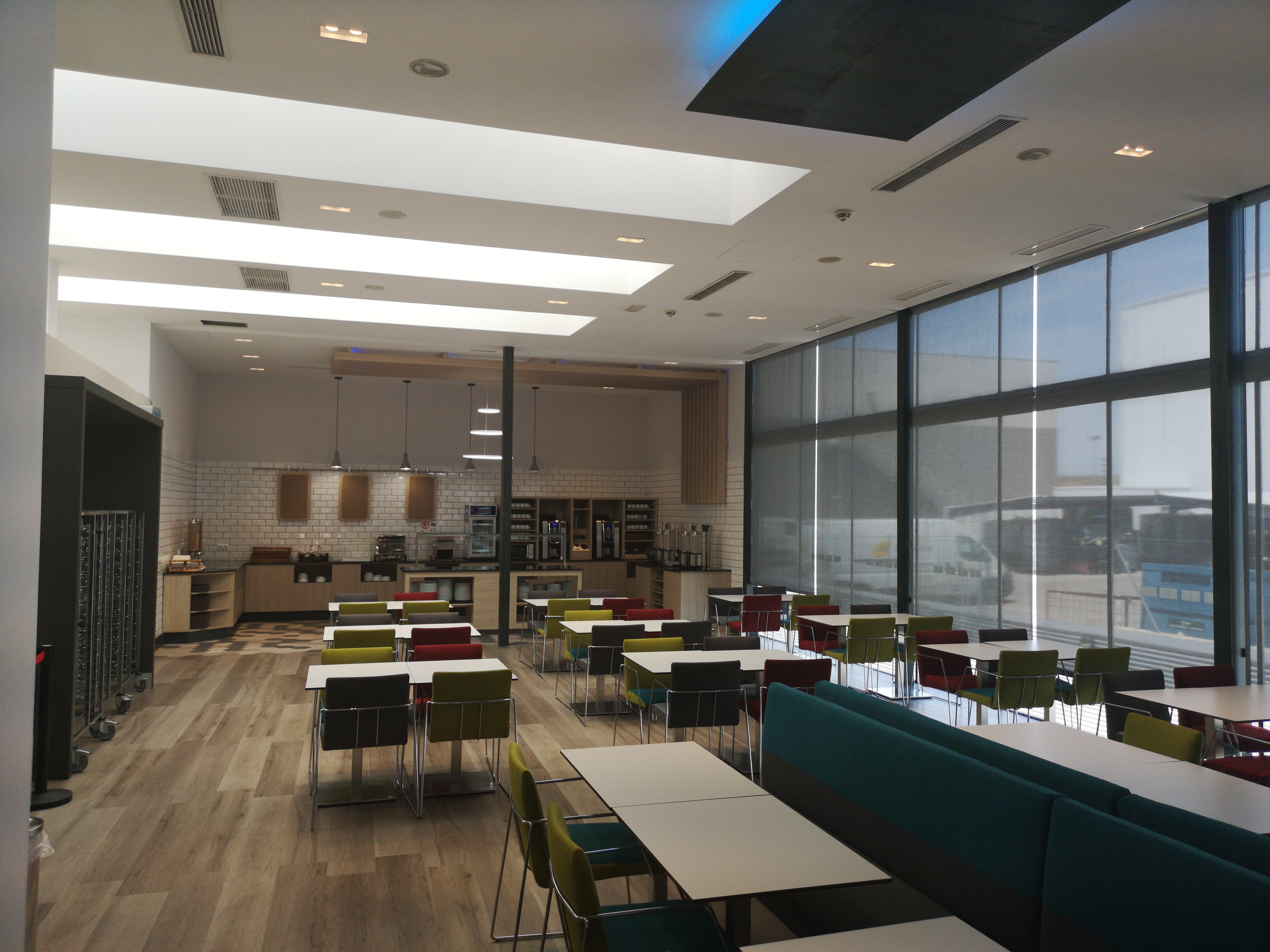 Holiday Inn Express Madrid Leganes By Ihg Eksteriør billede
